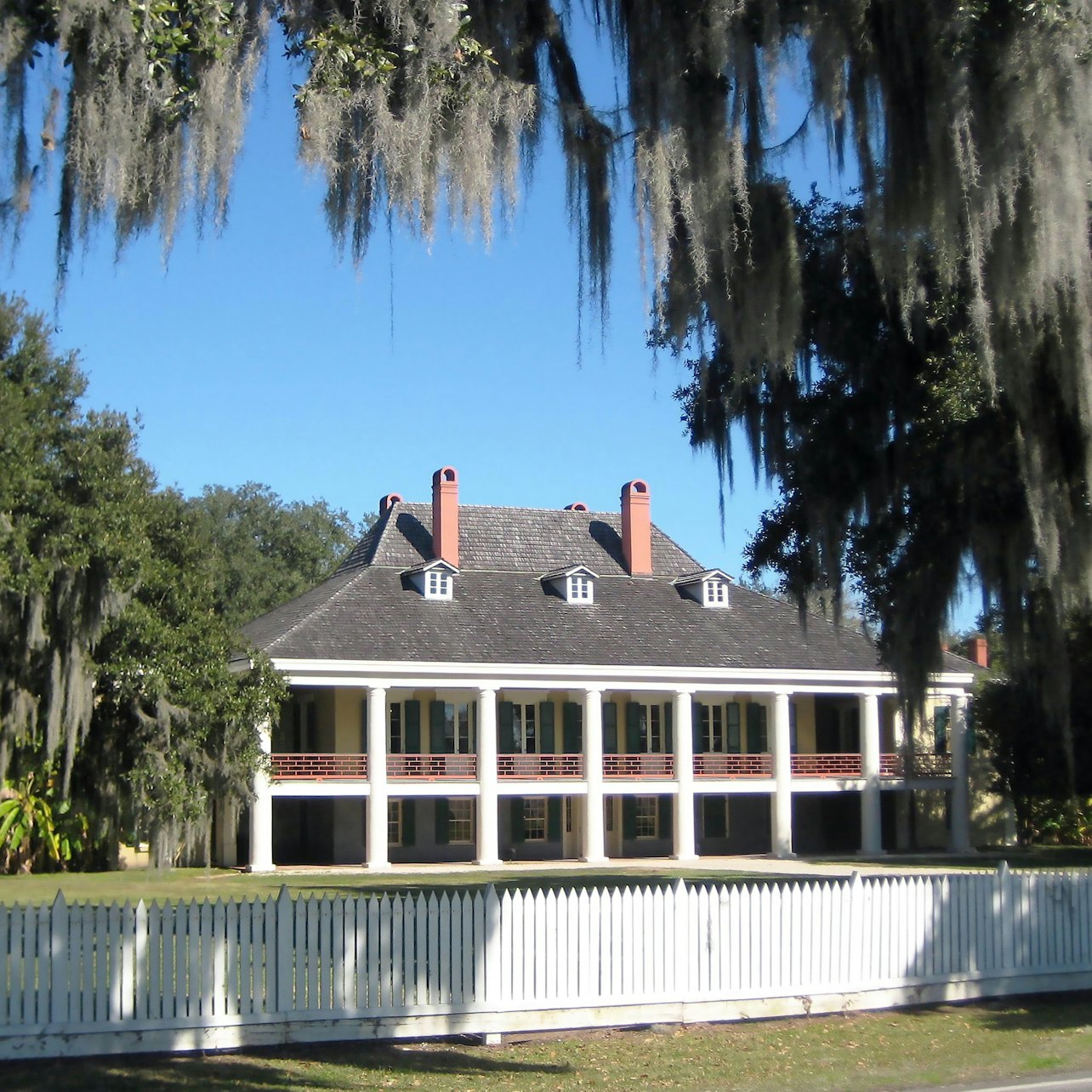 Destrehan: Plantation Tour - Photo 1 of 3